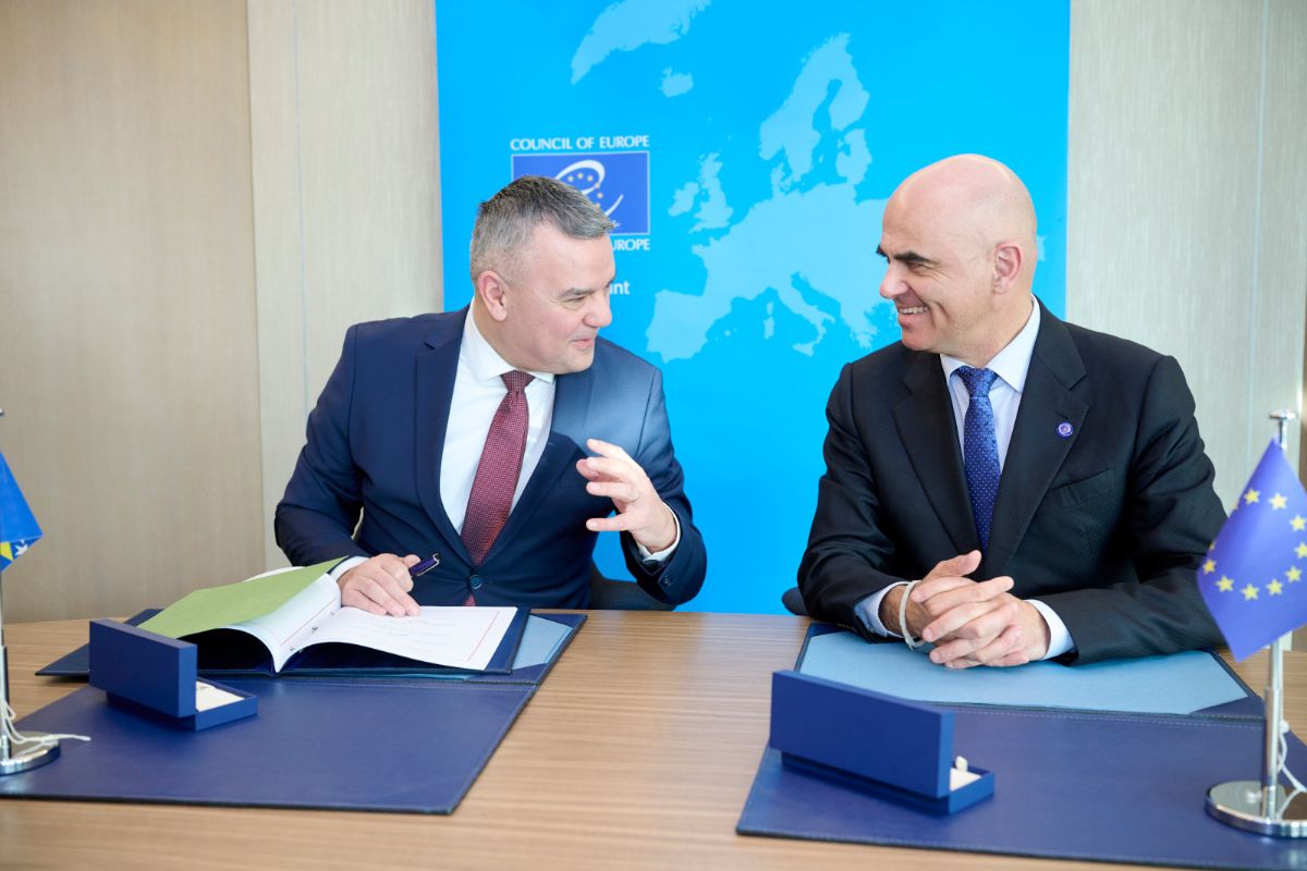 Signing ceremony and meeting with Davor Bunoza, Minister of Justice of Bosnia and Herzegovina, in the presence of Alain Berset