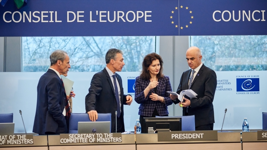 L’Europe, de l’Ukraine à l’Arctique : un point de bascule pour le droit international
