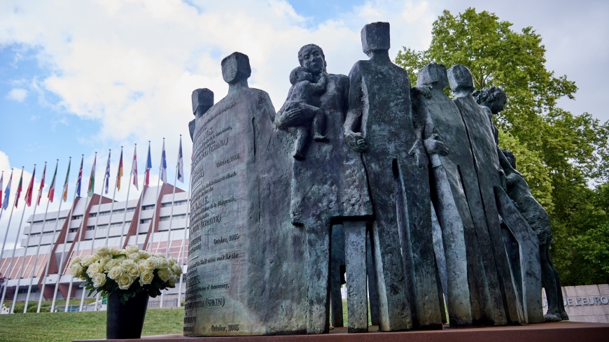 Journée européenne de commémoration de l’Holocauste des Roms
